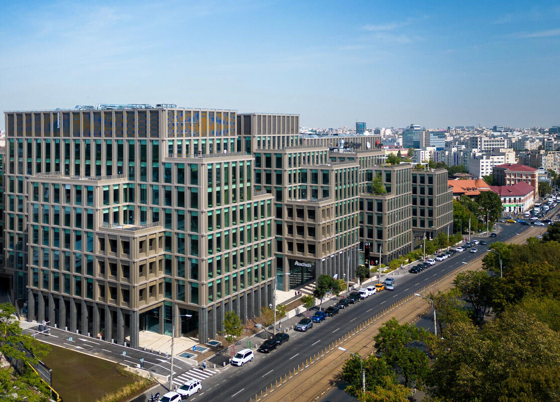 U•Center 2 office building fully leased U•Center 2 office building fully leased